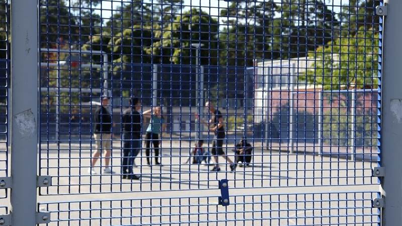 Barn på basketplan Barn på basketplan